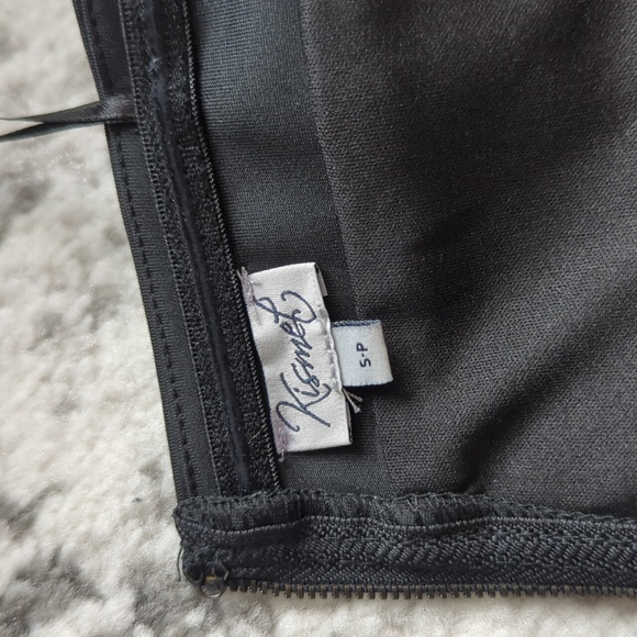 LBD with lace detail | size S - Picture 5 of 7